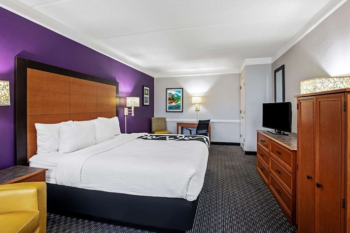 Imagen de la habitación del Hotel La Quinta Inn By Wyndham Sacramento North. Foto 2