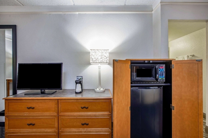 Imagen de la habitación del Hotel La Quinta Inn By Wyndham Sacramento North. Foto 16