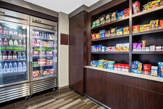 Imagen de los interiores del Hotel La Quinta Inn By Wyndham Sacramento North. Foto 18