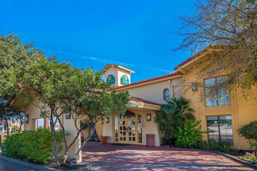 Imagen general del Hotel La Quinta Inn By Wyndham San Antonio I-35 N At Rittiman Rd. Foto 1