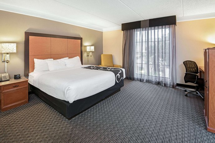 Imagen de la habitación del Hotel La Quinta Inn By Wyndham San Antonio I-35 N At Toepperwein. Foto 6