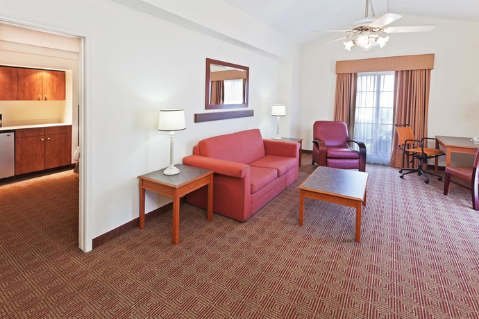 Imagen de la habitación del Hotel La Quinta Inn By Wyndham San Antonio Market Square. Foto 7