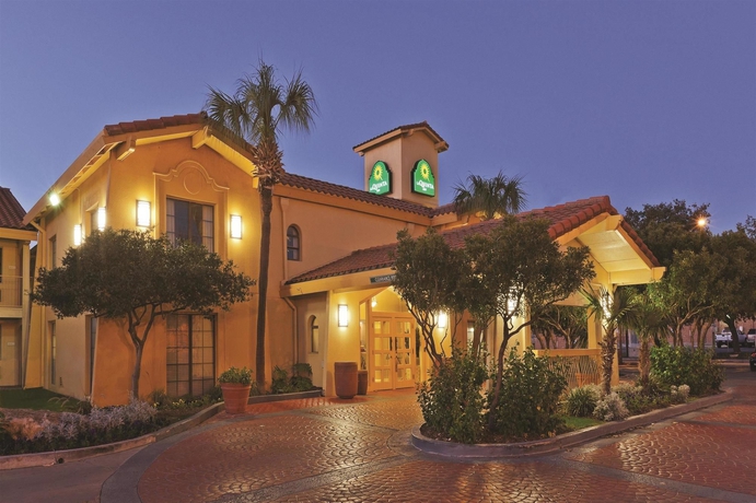 Imagen general del Hotel La Quinta Inn By Wyndham San Antonio Market Square. Foto 2