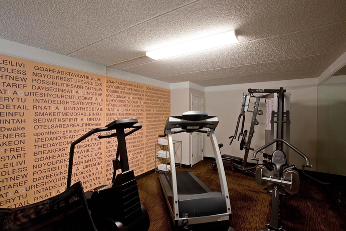 Imagen de los interiores del Hotel La Quinta Inn By Wyndham San Diego Chula Vista. Foto 12