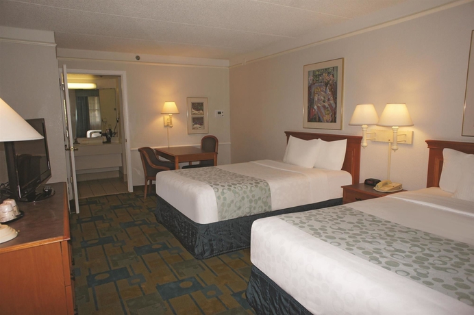 Imagen de la habitación del Hotel La Quinta Inn By Wyndham San Diego Vista. Foto 6