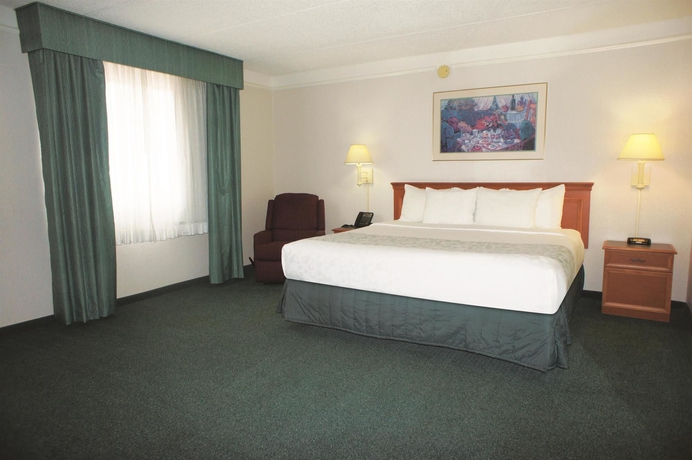 Imagen de la habitación del Hotel La Quinta Inn By Wyndham San Diego Vista. Foto 9