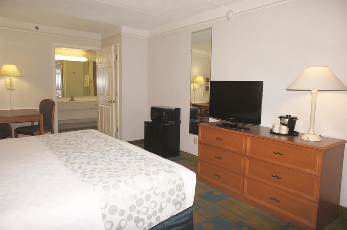 Imagen de la habitación del Hotel La Quinta Inn By Wyndham San Diego Vista. Foto 10