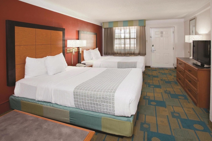 Imagen de la habitación del Hotel La Quinta Inn By Wyndham Savannah Midtown. Foto 7