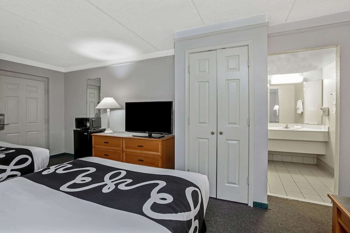 Imagen de la habitación del Hotel La Quinta Inn By Wyndham Stockton. Foto 4