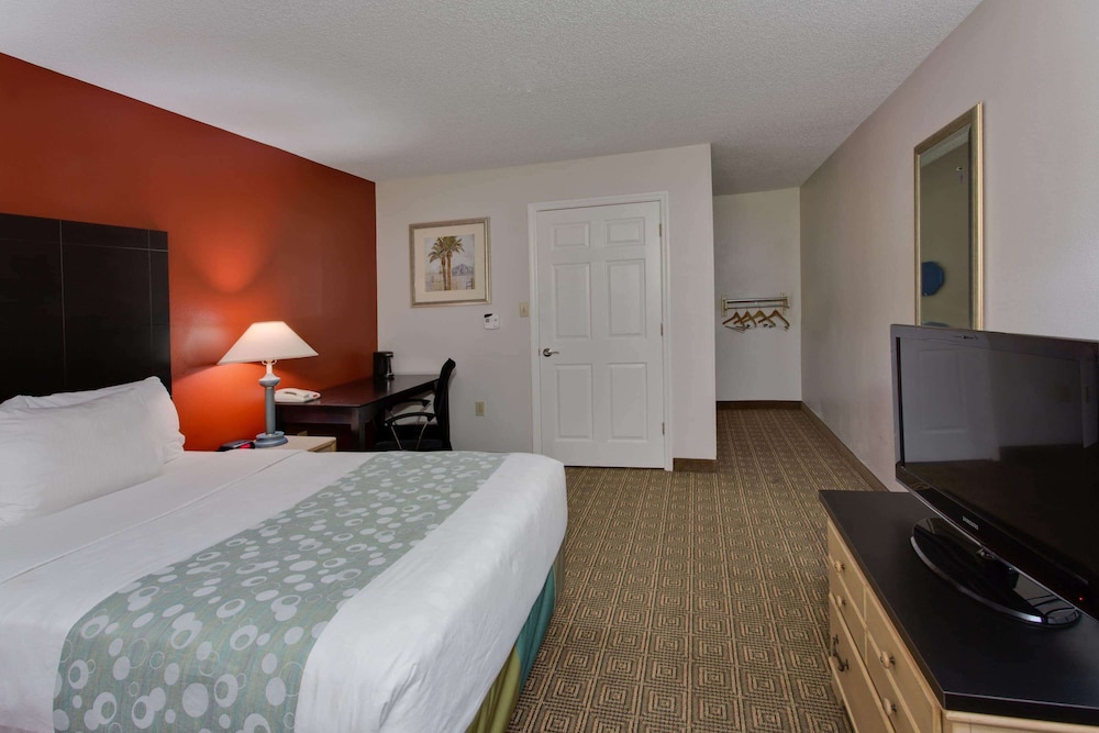 Imagen de la habitación del Hotel La Quinta Inn By Wyndham Tampa Near Busch Gardens, Temple Crest. Foto 12