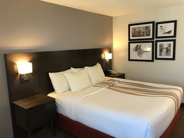 Imagen de la habitación del Hotel La Quinta Inn By Wyndham Vancouver Airport. Foto 9