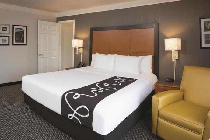 Imagen de la habitación del Hotel La Quinta Inn By Wyndham Ventura. Foto 7