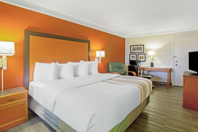 Imagen de la habitación del Hotel La Quinta Inn By Wyndham Victoria. Foto 3