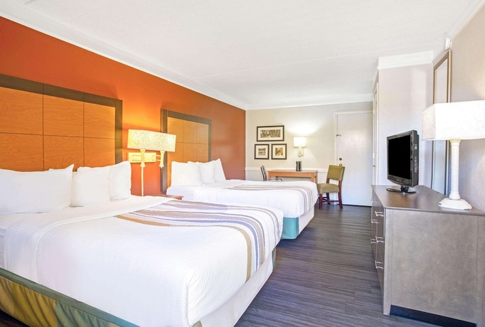 Imagen de la habitación del Hotel La Quinta Inn By Wyndham Victoria. Foto 4