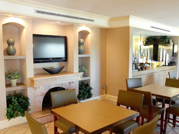 Imagen general del Hotel La Quinta Inn Houston Wilcrest. Foto 2