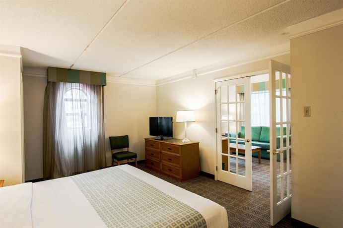 Imagen de la habitación del Hotel La Quinta Inn Lexington/Horse Park. Foto 6