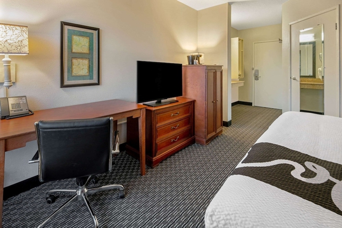 Imagen de la habitación del Hotel La Quinta Inn Naples Airport. Foto 7