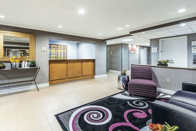 Imagen de los interiores del Hotel La Quinta Inn Naples Airport. Foto 18