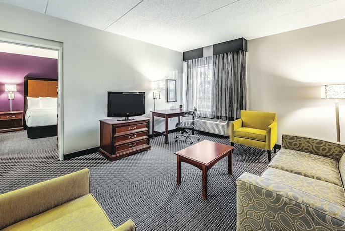Imagen de la habitación del Hotel La Quinta Inn Naples Airport. Foto 13