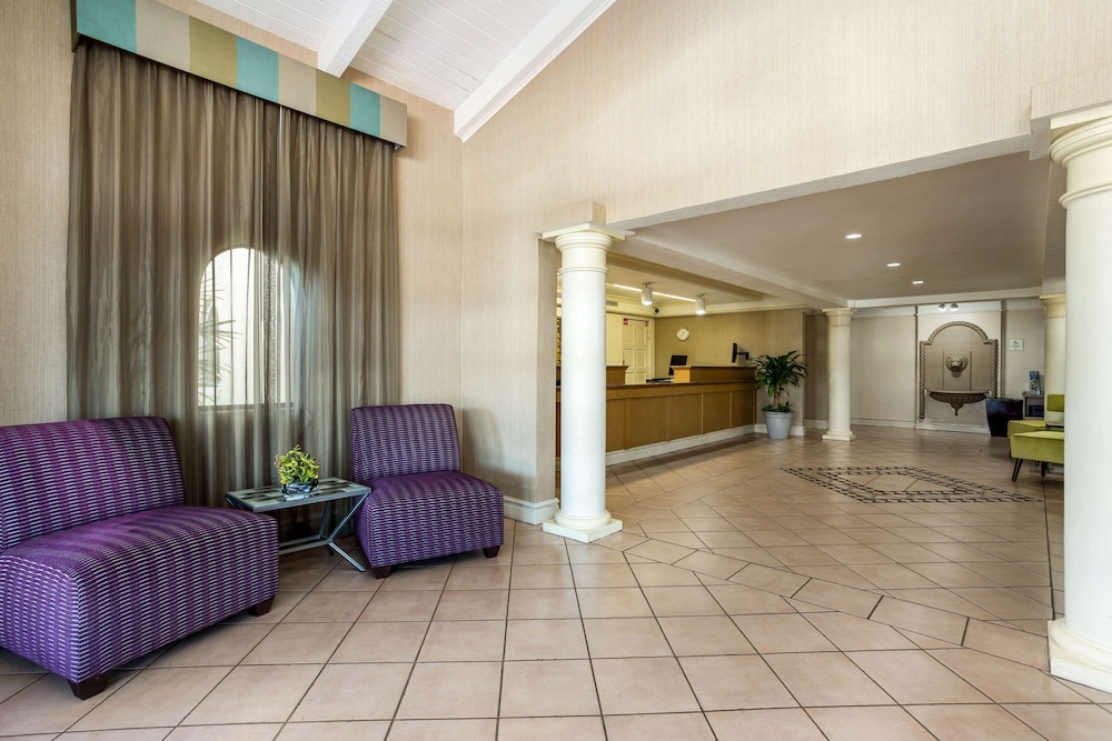 Imagen de los interiores del Hotel La Quinta Inn Tampa Airport Stadium Westshore. Foto 20