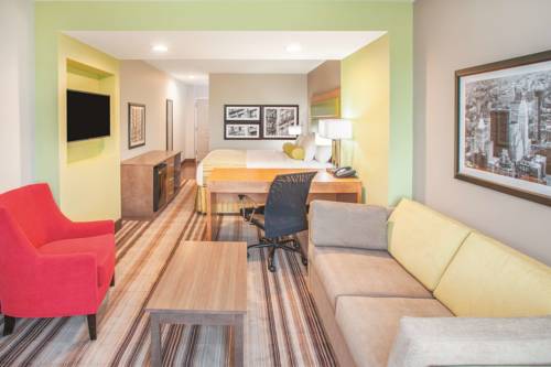 Imagen de la habitación del Hotel La Quinta Inn & Suites Far Rockaway - Jfk Airport. Foto 5