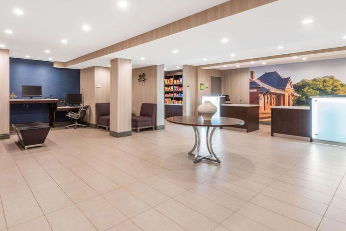 Imagen de los interiores del Hotel La Quinta Inn & Suites by Wyndham Aberdeen-APG. Foto 9