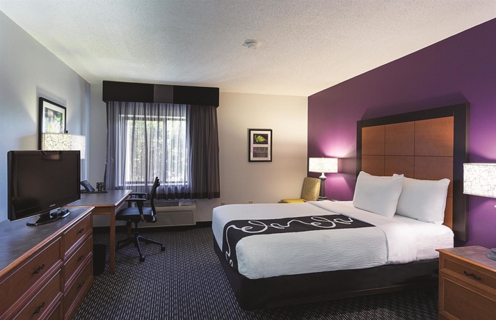 Imagen de la habitación del Hotel La Quinta Inn & Suites by Wyndham Baton Rouge Siegen Lane. Foto 10
