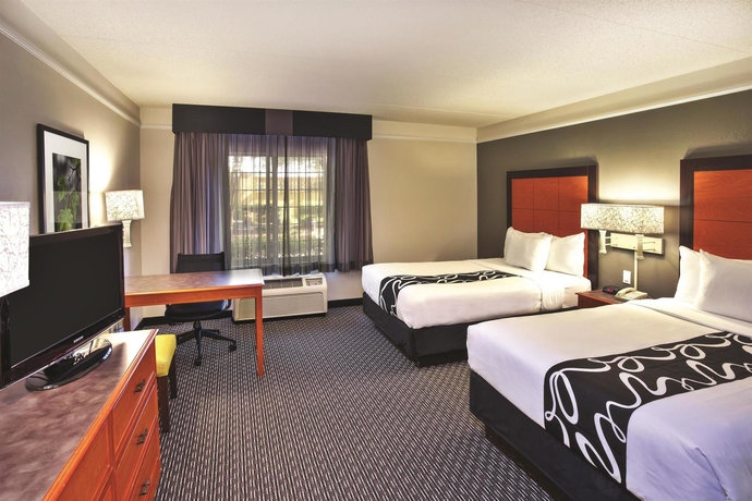 Imagen de la habitación del Hotel La Quinta Inn & Suites by Wyndham Birmingham Homewood. Foto 8