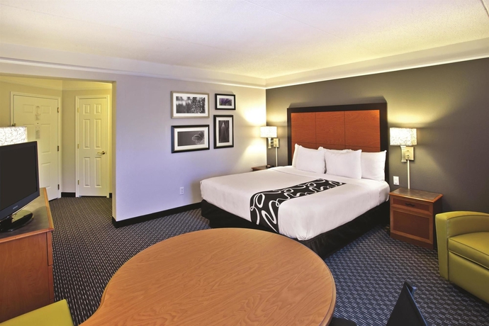 Imagen de la habitación del Hotel La Quinta Inn & Suites by Wyndham Birmingham Homewood. Foto 11