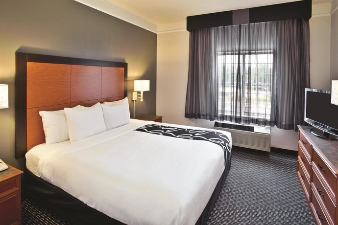 Imagen de la habitación del Hotel La Quinta Inn & Suites by Wyndham Birmingham Homewood. Foto 12