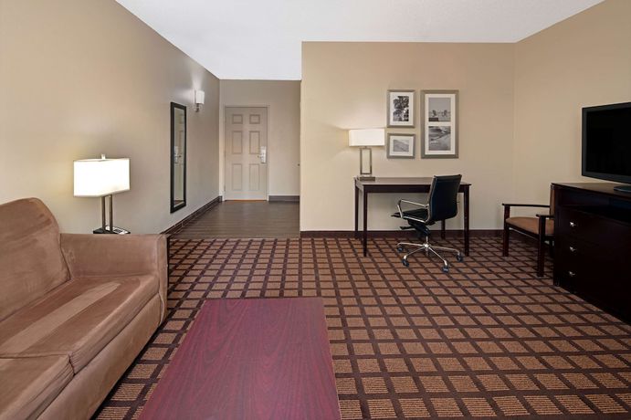 Imagen de la habitación del Hotel La Quinta Inn & Suites by Wyndham Bonita Springs Naples N.. Foto 13