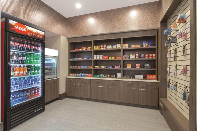 Imagen del bar/restaurante del Hotel La Quinta Inn & Suites by Wyndham Buffalo Amherst. Foto 6