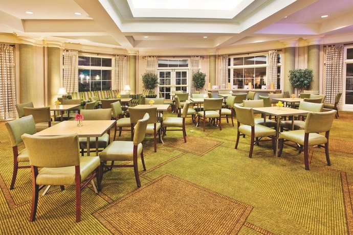 Imagen del bar/restaurante del Hotel La Quinta Inn & Suites by Wyndham Charlotte Airport South. Foto 3