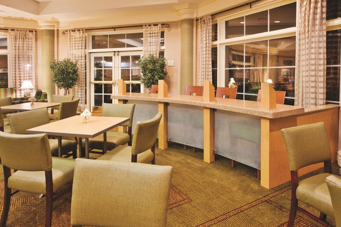 Imagen de los interiores del Hotel La Quinta Inn & Suites by Wyndham Charlotte Airport South. Foto 16