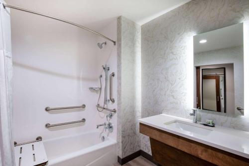 Imagen de la habitación del Hotel La Quinta Inn & Suites by Wyndham Chattanooga Downtown/South. Foto 15