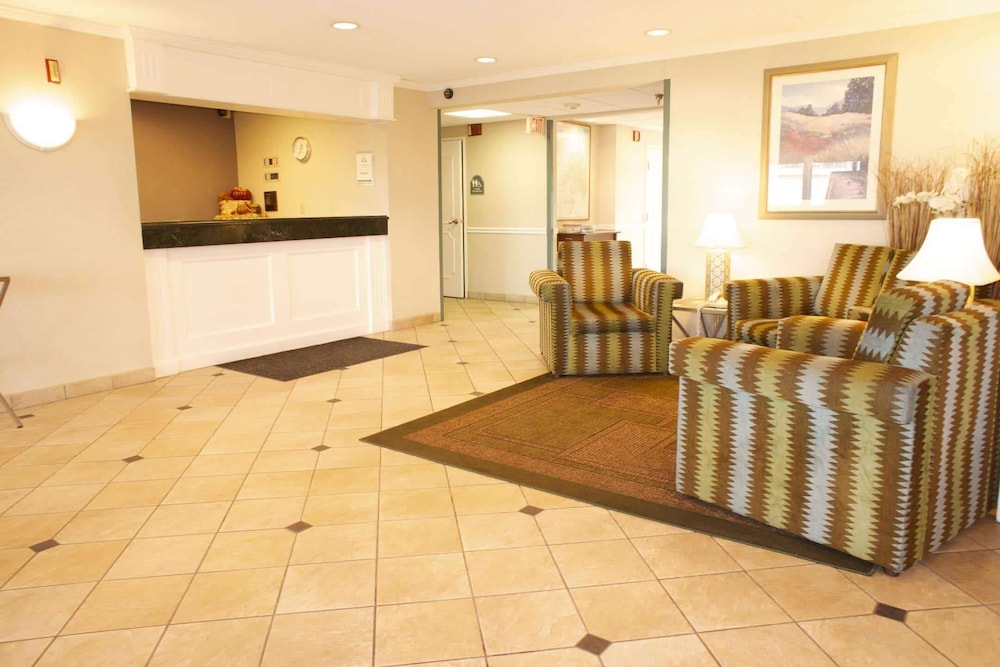 Imagen de los interiores del Hotel La Quinta Inn & Suites by Wyndham Chicago Gurnee. Foto 16