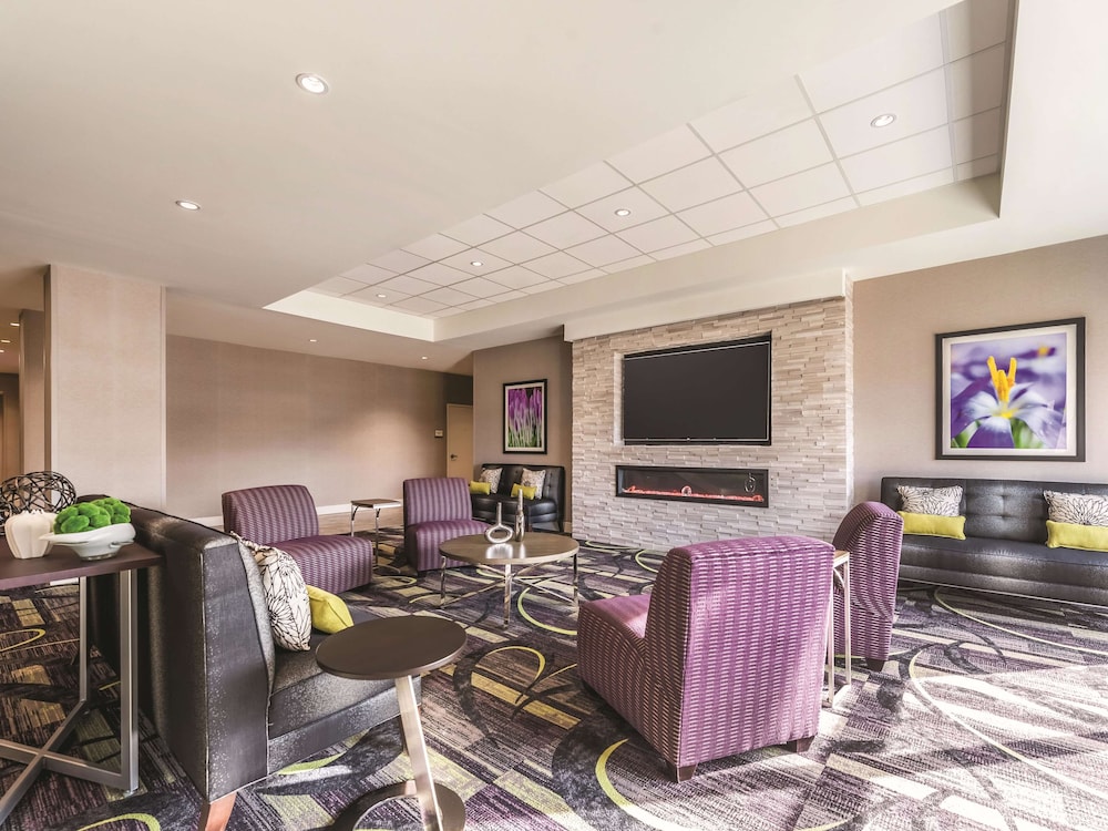 Imagen de los interiores del Hotel La Quinta Inn & Suites by Wyndham Cincinnati Sharonville. Foto 15