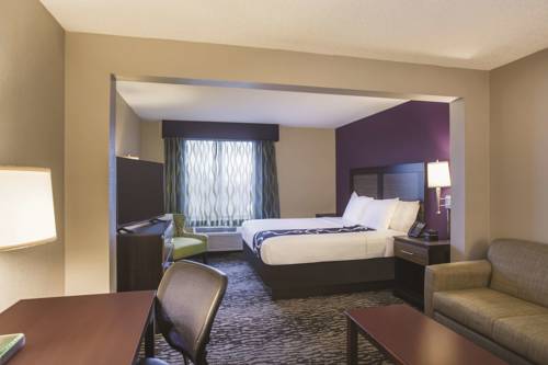 Imagen de la habitación del Hotel La Quinta Inn & Suites by Wyndham Clearwater South. Foto 4