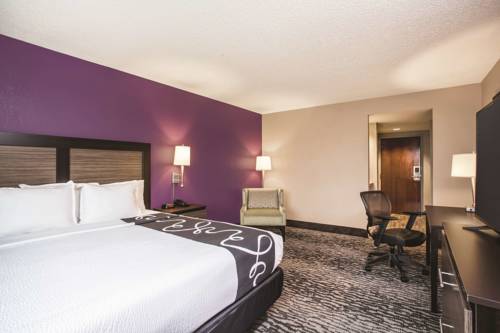 Imagen de la habitación del Hotel La Quinta Inn & Suites by Wyndham Clearwater South. Foto 6