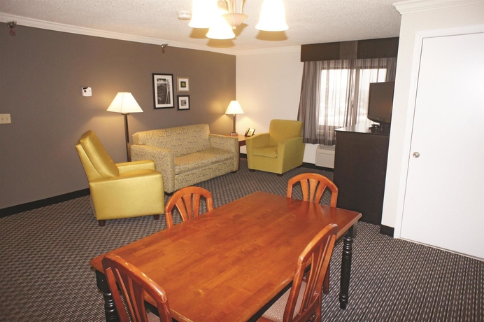 Imagen de la habitación del Hotel La Quinta Inn & Suites by Wyndham Cleveland - Airport North. Foto 3