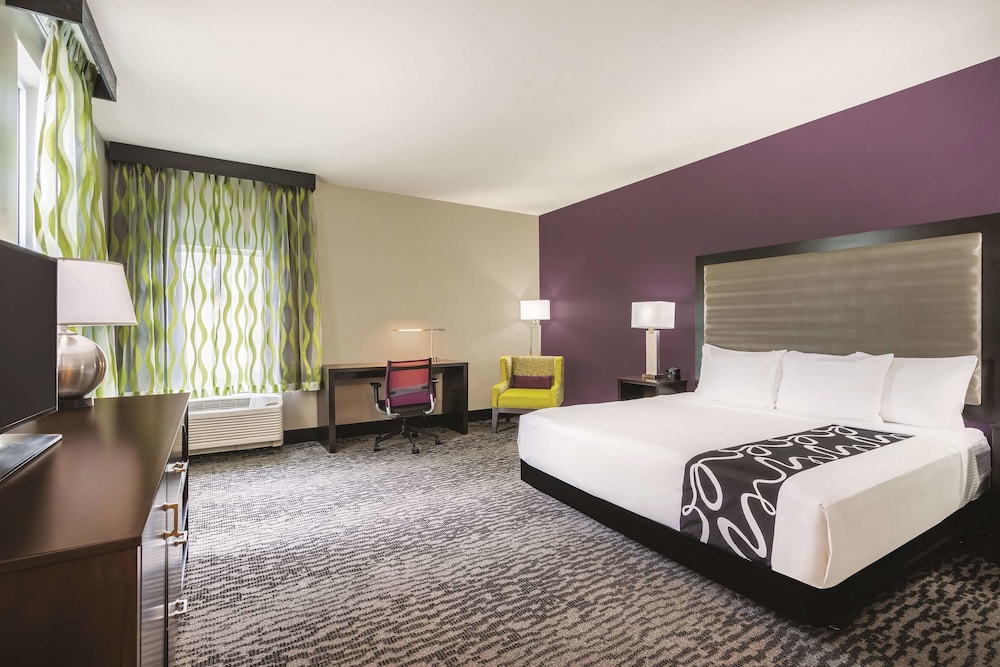 Imagen de la habitación del Hotel La Quinta Inn & Suites by Wyndham Clifton Park/Saratoga Area. Foto 6