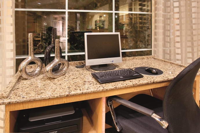 Imagen de los interiores del Hotel La Quinta Inn & Suites by Wyndham Colorado Springs South AP. Foto 11