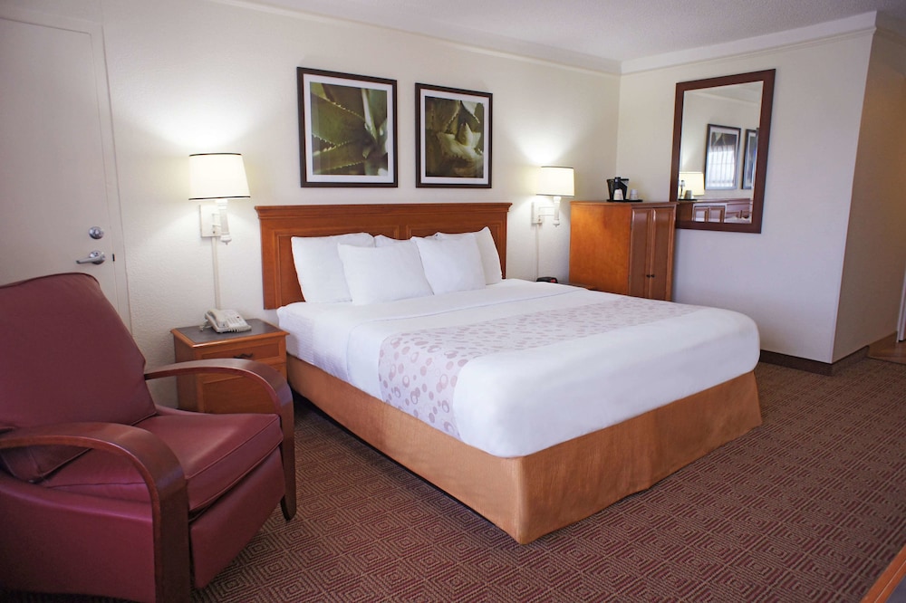 Imagen de la habitación del Hotel La Quinta Inn & Suites by Wyndham Coral Springs Univ Dr. Foto 6