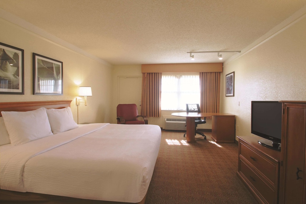 Imagen de la habitación del Hotel La Quinta Inn & Suites by Wyndham Coral Springs Univ Dr. Foto 12