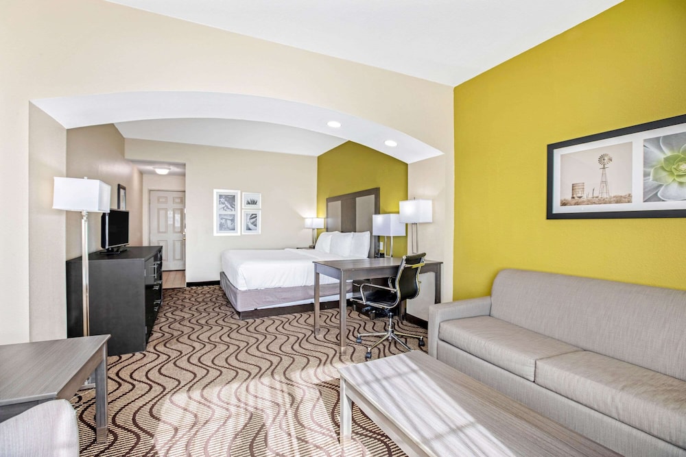 Imagen de la habitación del Hotel La Quinta Inn & Suites by Wyndham Corpus Christi Northwest. Foto 4