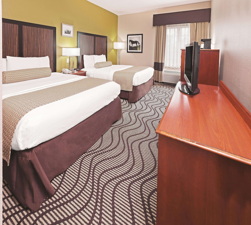 Imagen de la habitación del Hotel La Quinta Inn & Suites by Wyndham Corpus Christi Northwest. Foto 9