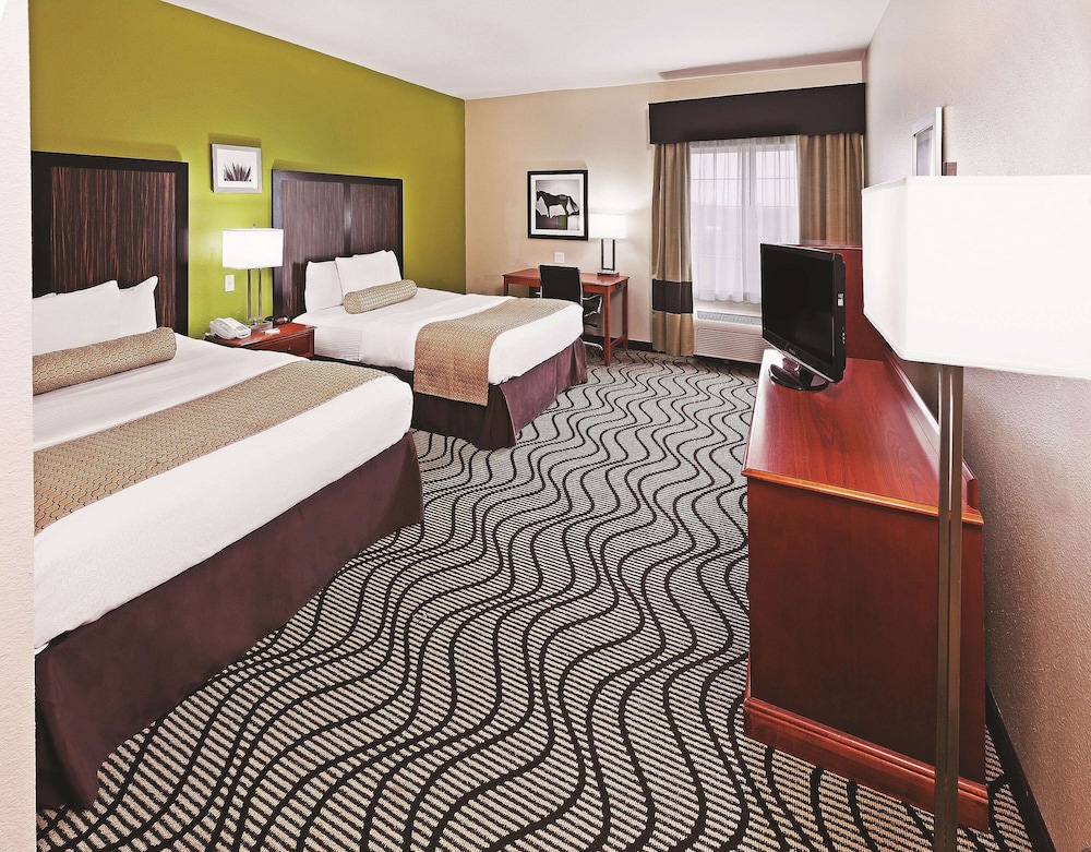 Imagen de la habitación del Hotel La Quinta Inn & Suites by Wyndham Corpus Christi Northwest. Foto 13