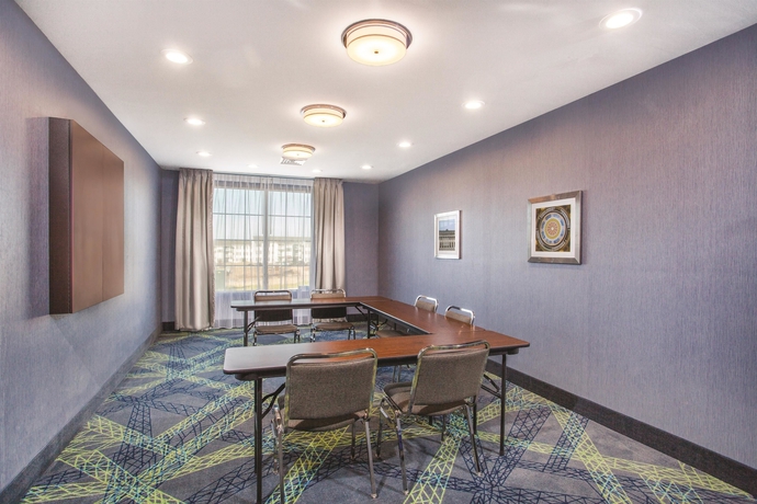 Imagen de los interiores del Hotel La Quinta Inn & Suites by Wyndham Cullman. Foto 15