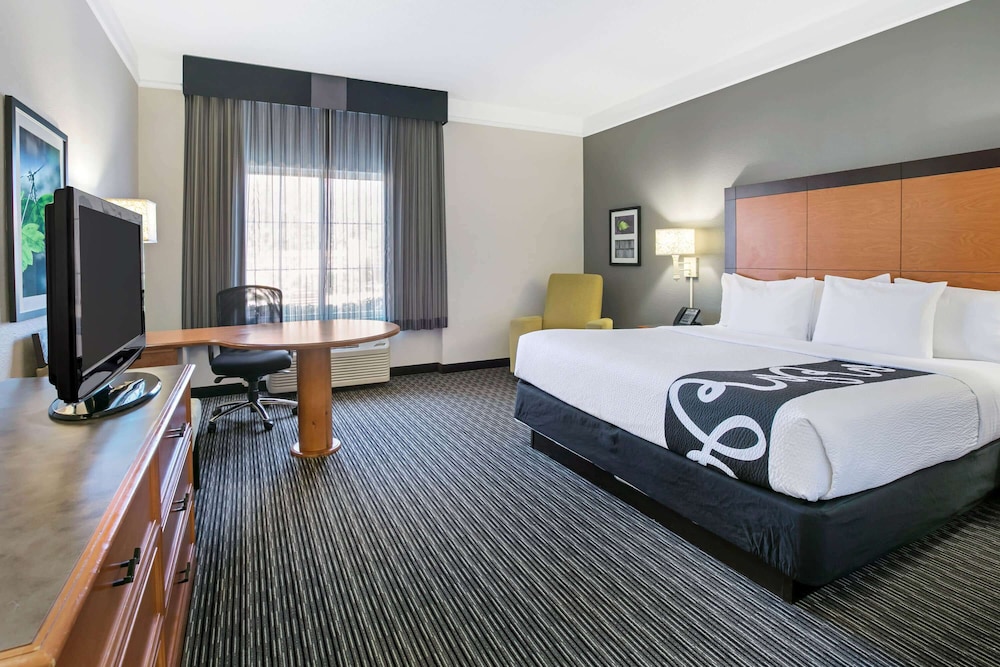 Imagen de la habitación del Hotel La Quinta Inn & Suites by Wyndham Dallas Arlington South. Foto 2