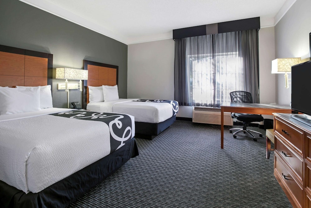 Imagen de la habitación del Hotel La Quinta Inn & Suites by Wyndham Dallas Arlington South. Foto 7